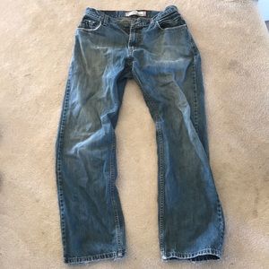 Levi’s relaxed straight jeans🔥👍🏽